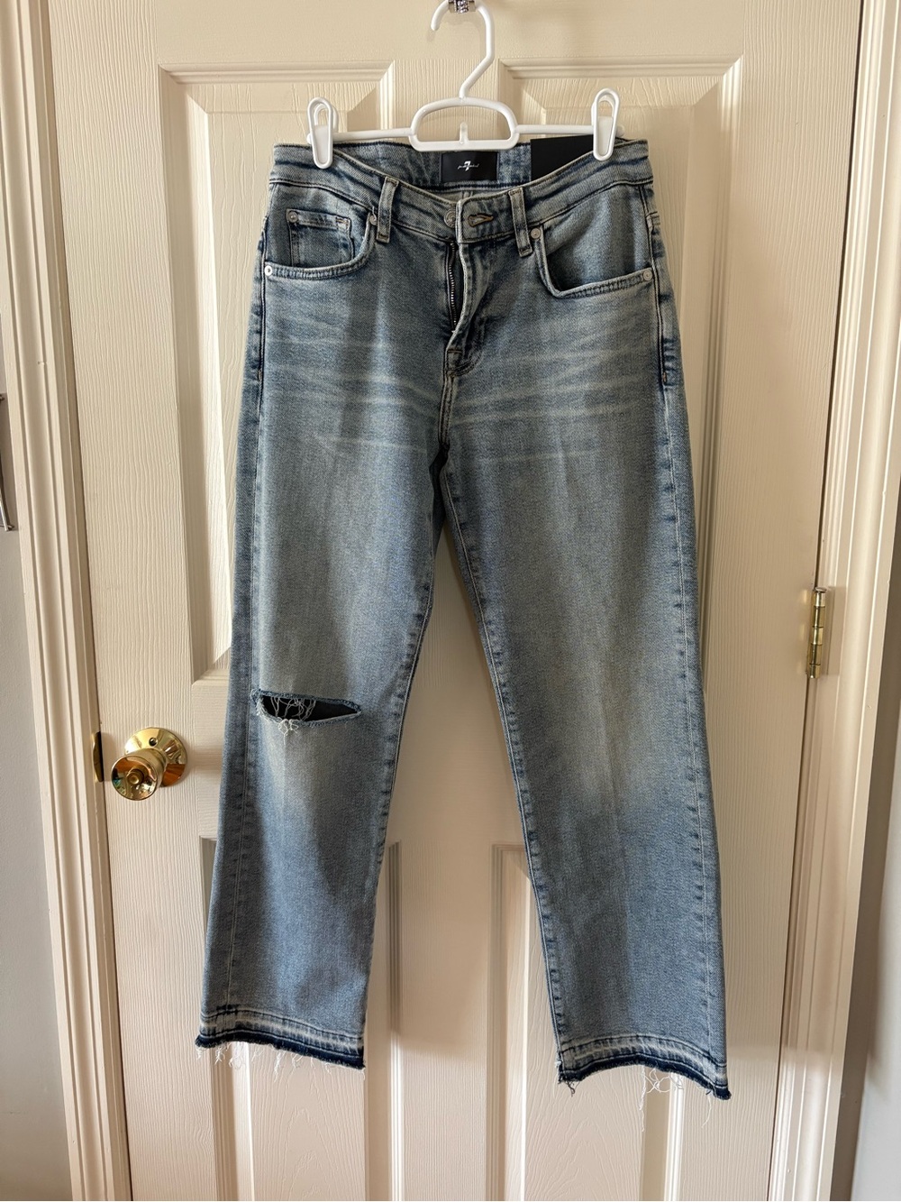 7 For All Mankind Calie Straight Ankle Jeans in Washed Blue with Distressed Knee